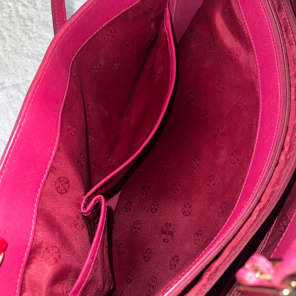 Tory Burch pink saffiano leather tote!🩷 - Picture 5 of 17